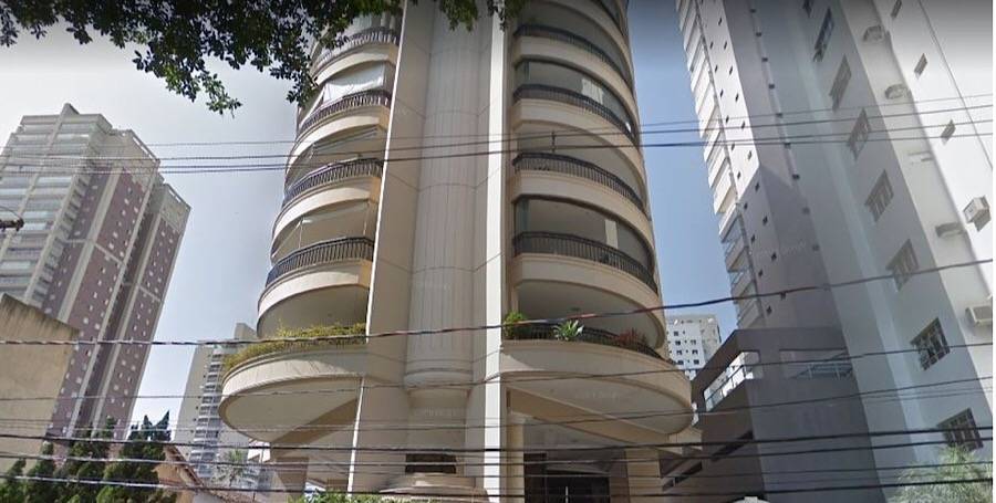 Bandidos fingem ser funcionários de TV por assinatura e invadem condomínio de luxo em SP